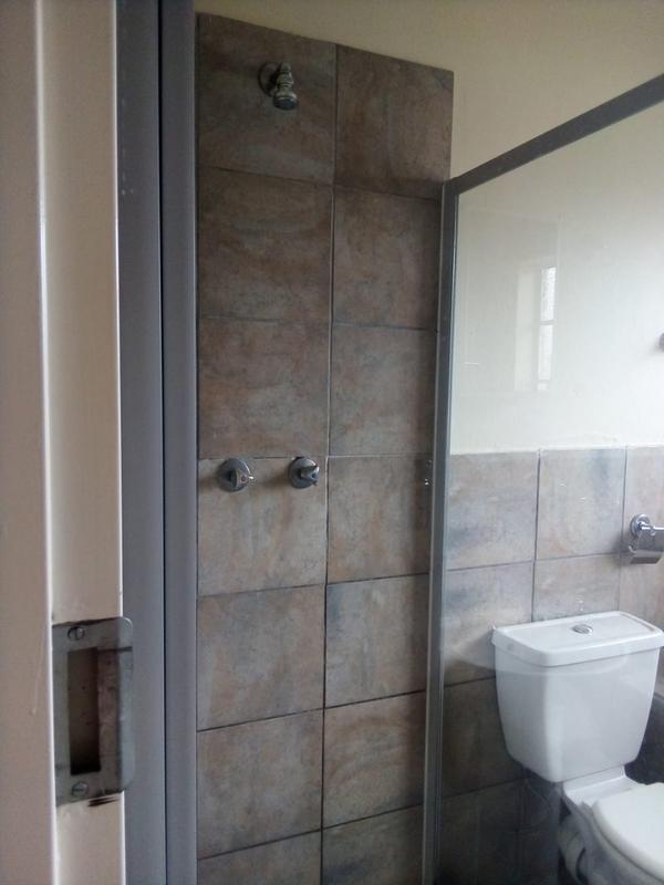 2 Bedroom Property for Sale in Vaalpark Free State